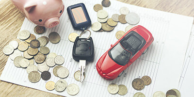 Wie lassen sich beim Führerschein Kosten sparen?