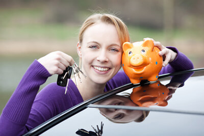 Wer vergleicht und Eigeninitiative zeigt kann beim Führerschein Kosten sparen